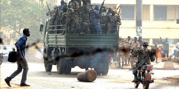 Mali Les Berets Rouges Toujours Debout Jeune Afrique