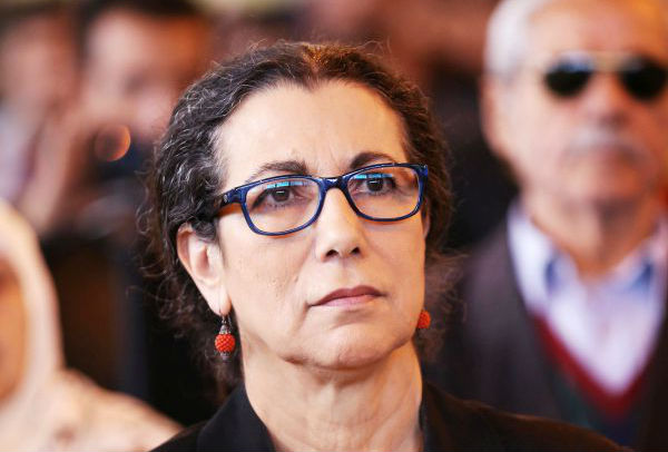 Algérie : accusée de complot, Louisa Hanoune reste en détention
