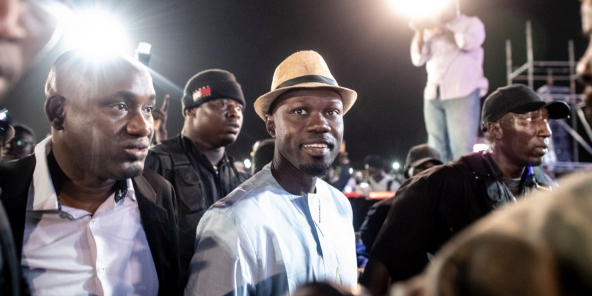 Sénégal : Qui est Ousmane Sonko, le plus jeune candidat à la présidentielle?