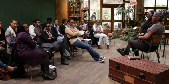 Read Le Club De Lecture Consacre Aux Auteurs Afro Pour Debattre A Paris Jeune Afrique