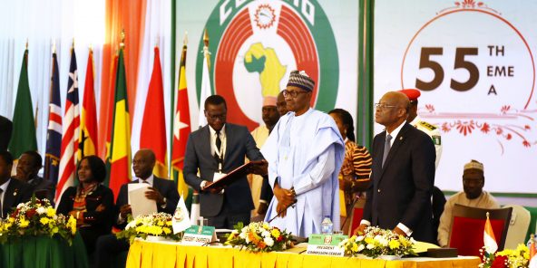 Le président nigérian, Muhammadu Buhari, lors de la Conférence des chefs d’État de la Cedeao,le 29 juin 2019, à Abuja.
