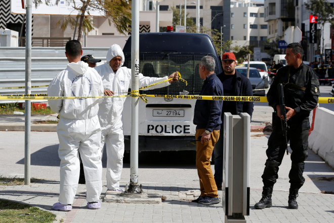 Tunis : l'ambassade des États-Unis visée par un attentat-suicide
