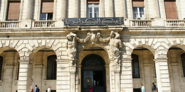La Banque d'Algérie est la banque centrale de l'Algérie. Son gouverneur est Aymane Benabderrahmane depuis novembre 2019