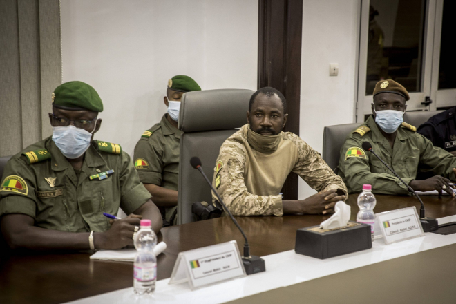 Mali : l'ex-ministre de la Défense Ba Ndaw désigné président de transition