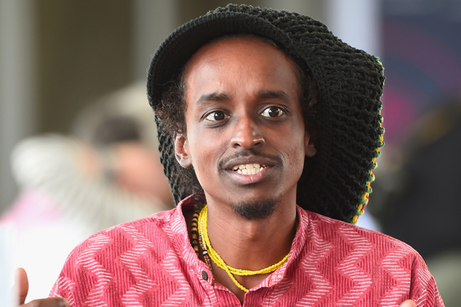 Hajooj Kuka emprisonné : un élan international exige la libération du réalisateur soudanais