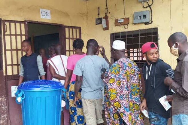 Présidentielle en Guinée : les électeurs appelés à trancher