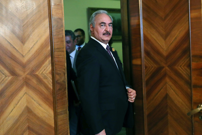 Libye : comment Khalifa Haftar manoeuvre pour peser dans les négociations  