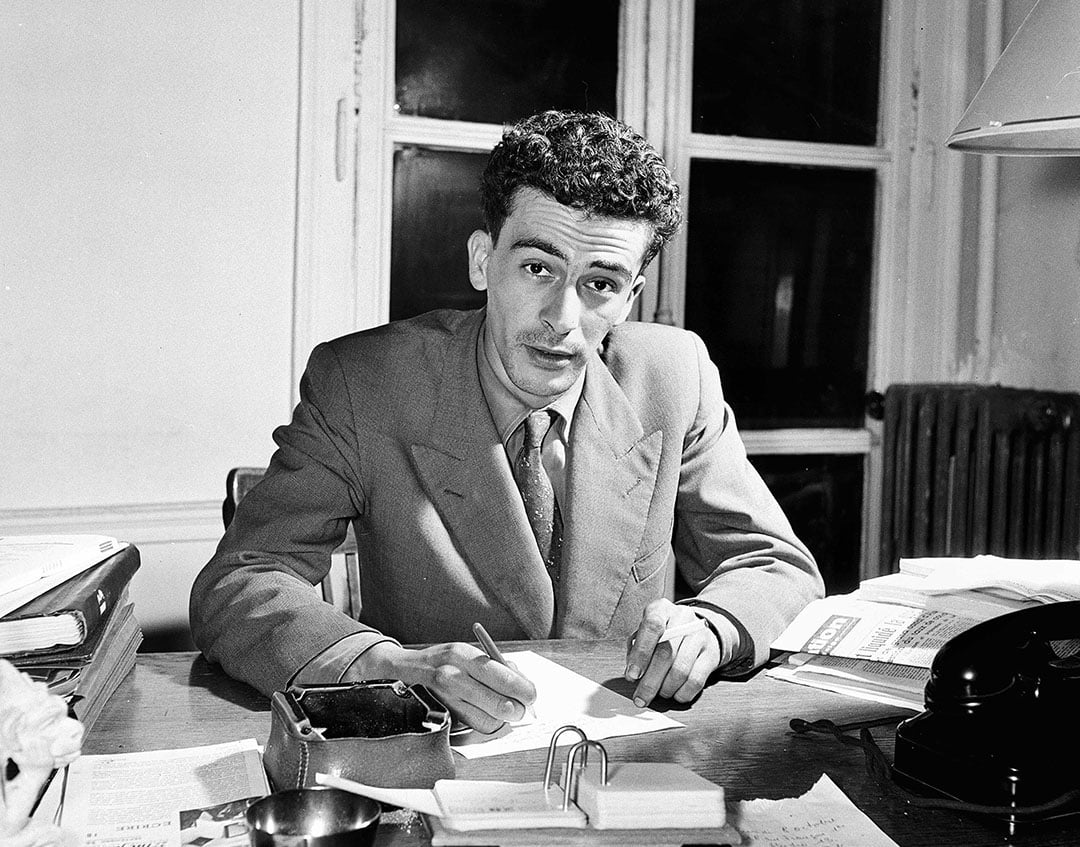 L'écrivain algerien Kateb Yacine, vers 1965