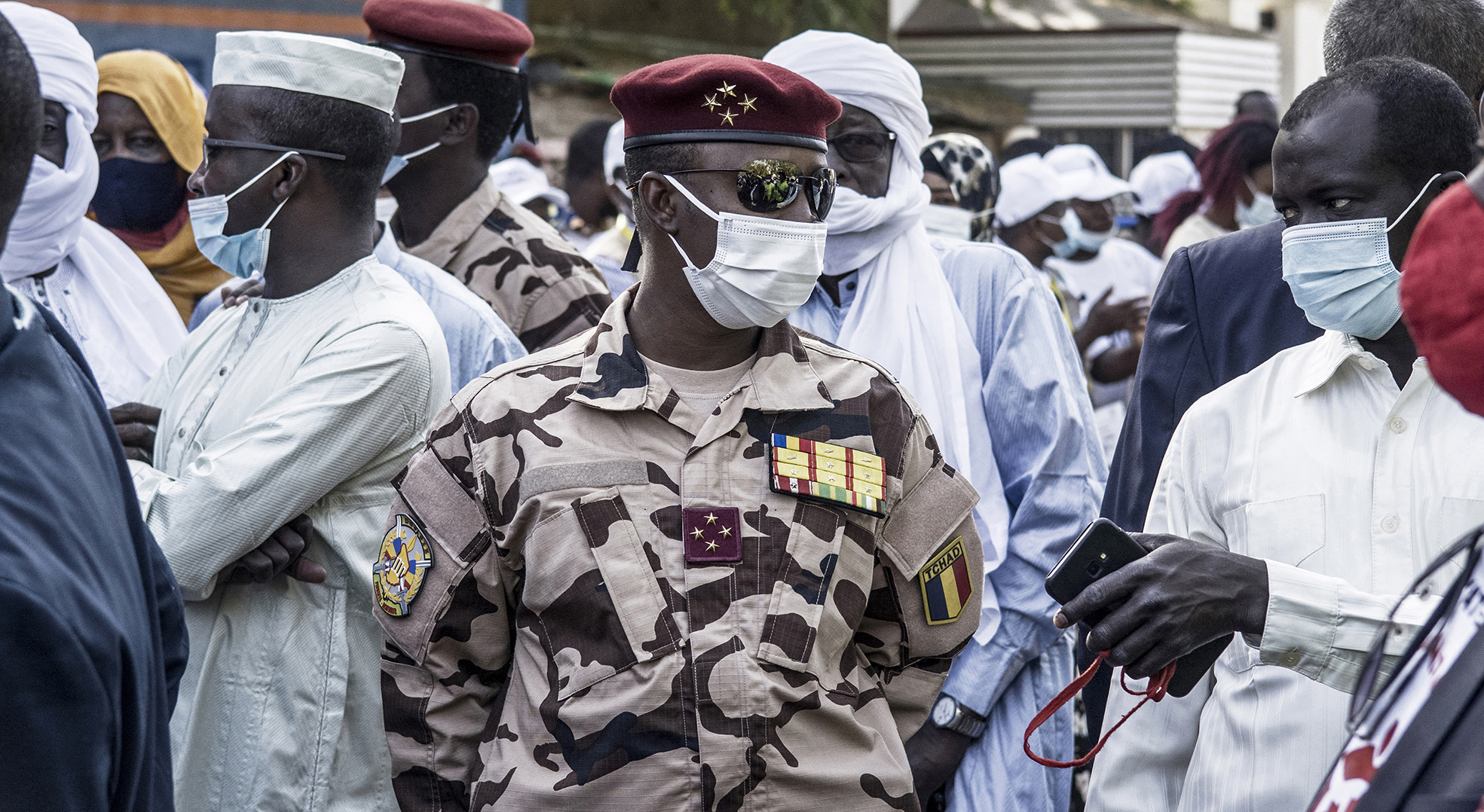 Chef du Conseil militaire de transition (CMT), Mahamat Idriss Déby occupe désormais la fonction de président de la République.
