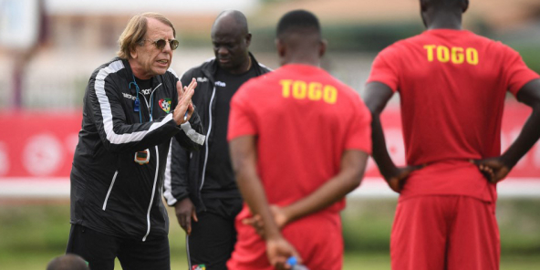 Claude Le Roy, alors entraîneur de l’équipe du Togo, à Port-Gentil, en 2017